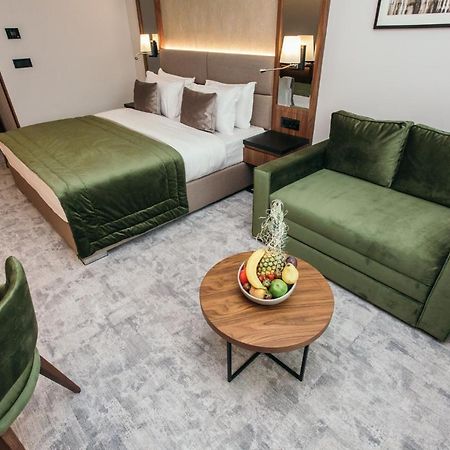 Central Point Hotel Beograd Bagian luar foto