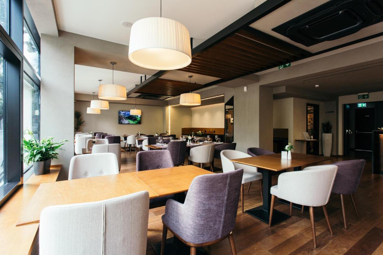 Central Point Hotel Beograd Bagian luar foto