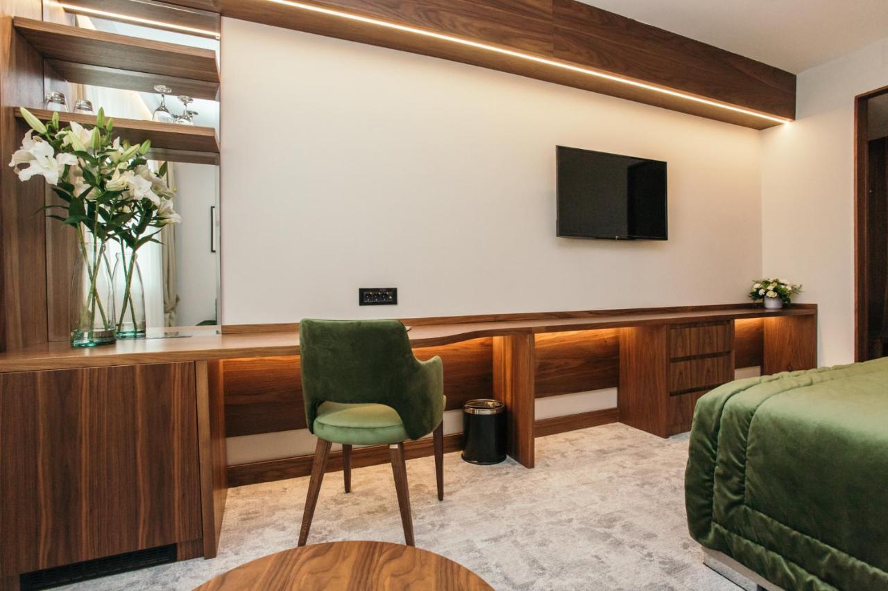 Central Point Hotel Beograd Bagian luar foto