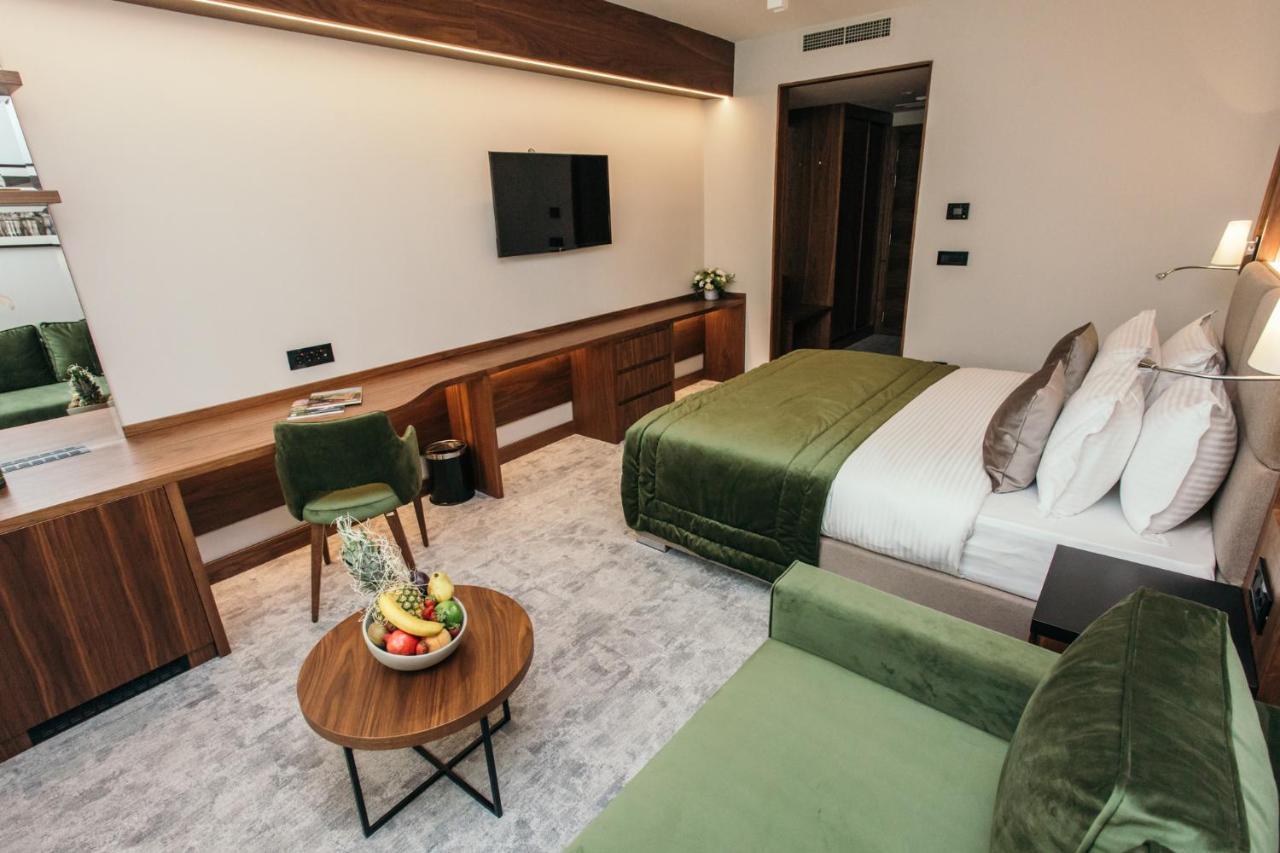 Central Point Hotel Beograd Bagian luar foto