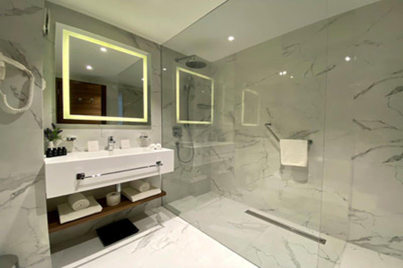 Central Point Hotel Beograd Bagian luar foto