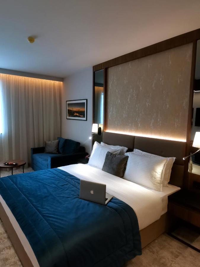 Central Point Hotel Beograd Bagian luar foto